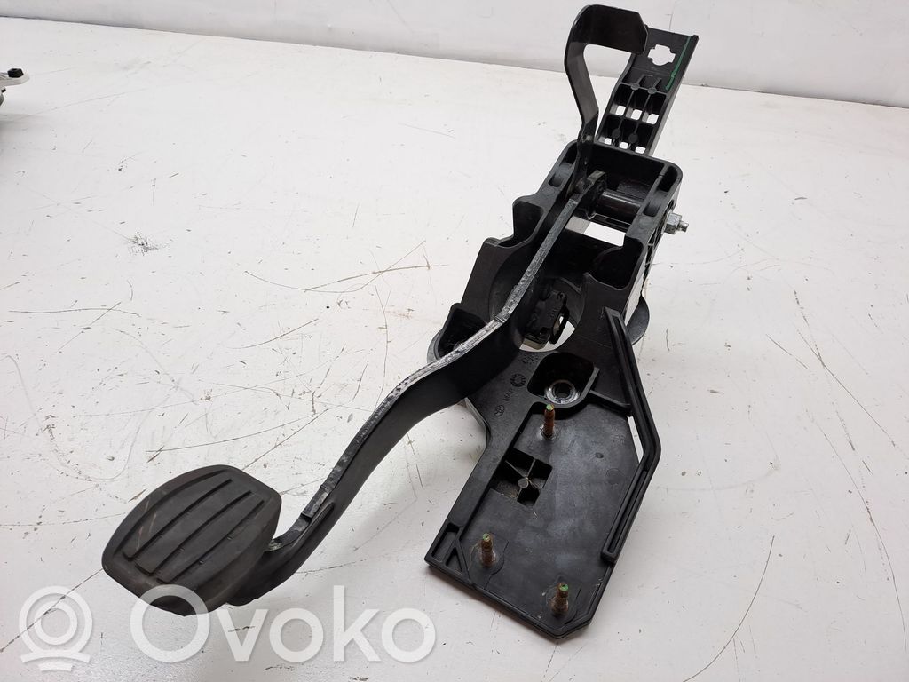 Pedală frână   9816819580
