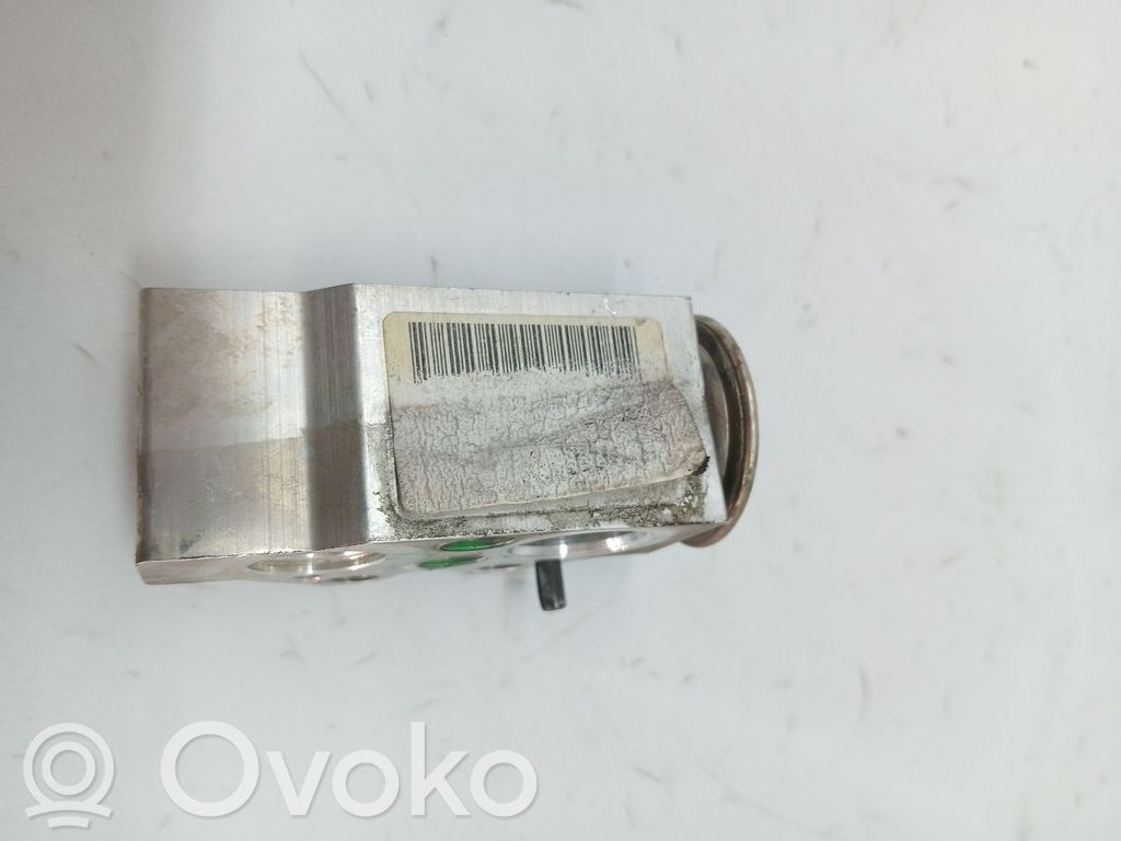 Cuplaj/manșon flexibil A/C   6Q0820679G