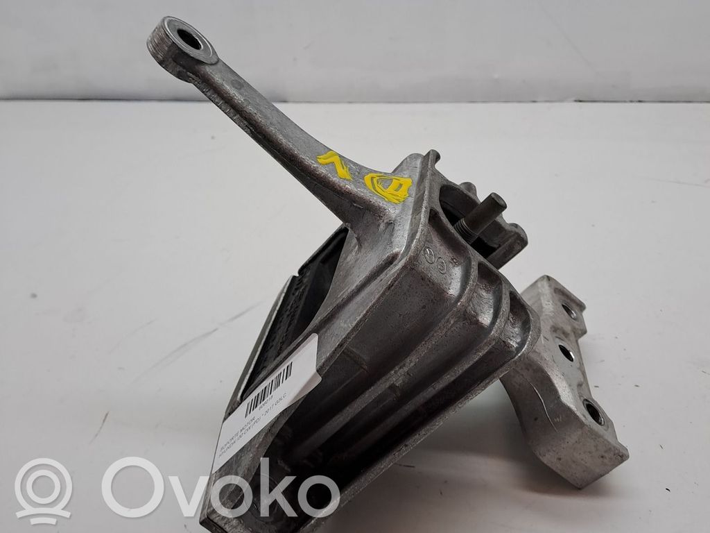 Hyundai i30 Engine mount bracket 
