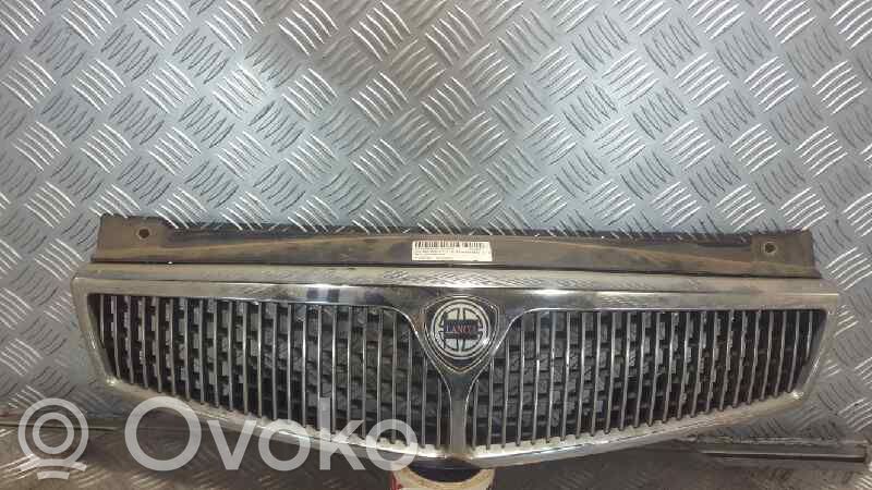 Lancia Delta Front grill 