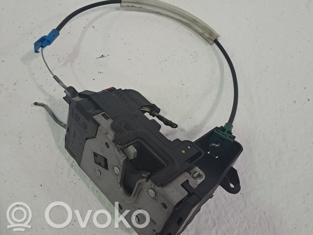 Opel Zafira A Etuoven lukko 