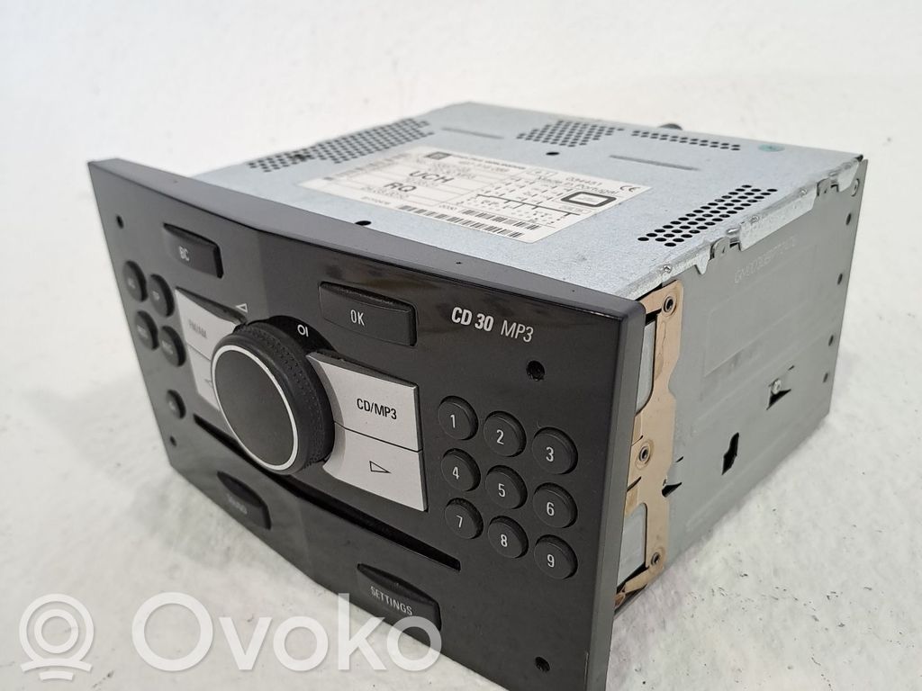 Opel Zafira A Unitate principală radio/CD/DVD/GPS 