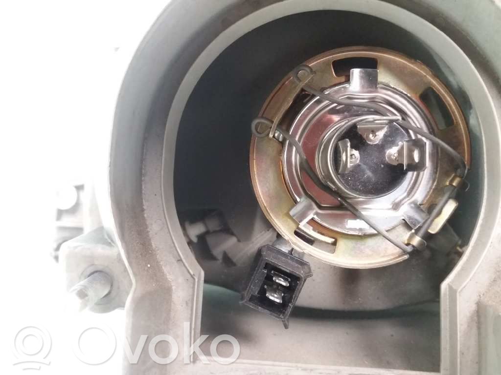 Renault Kangoo I Lampa przednia 