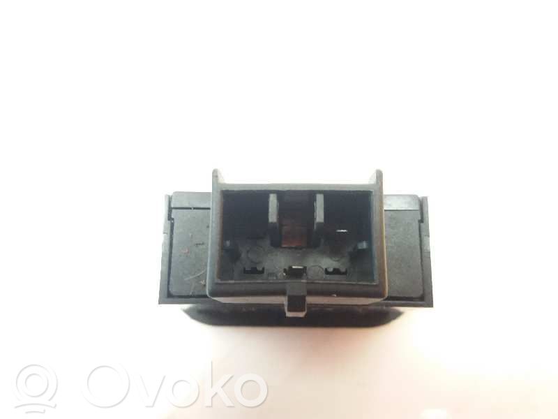 KIA Carnival Altri interruttori/pulsanti/cambi 