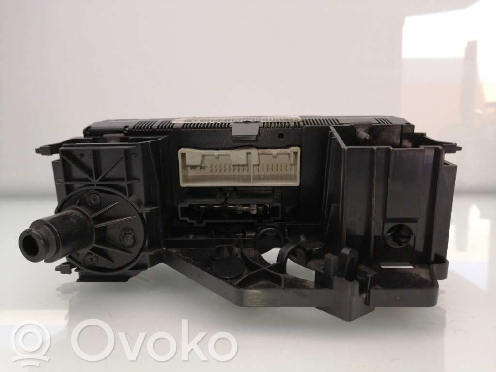 Volkswagen Golf V Unitate control climatizare 