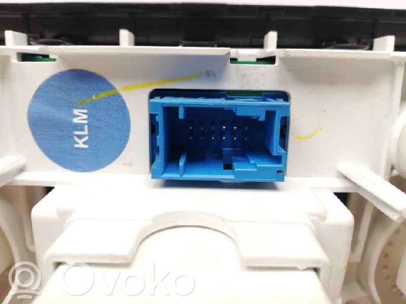 Panel klimatyzacji   735498657,021615025409,021615025409