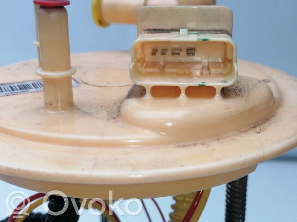 Bomba interna de combustible   52019059