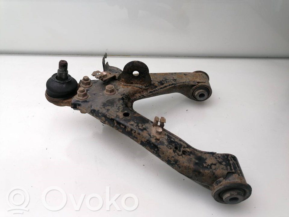 Mitsubishi Montero Basculă superioară spate 