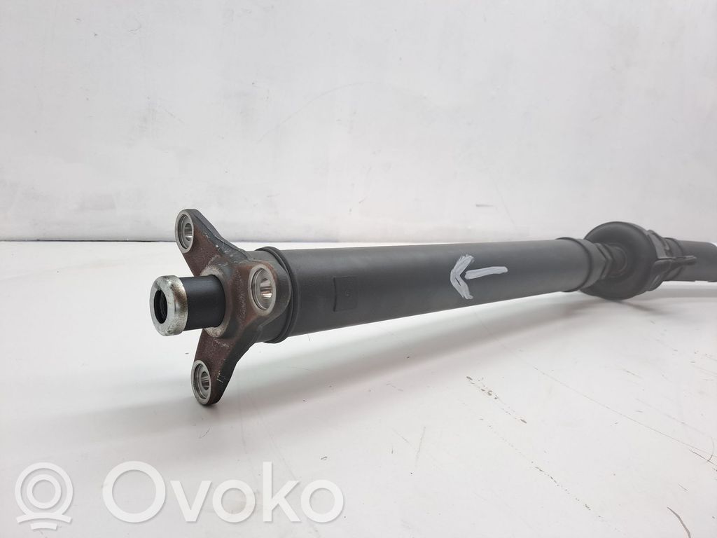 Lexus IS 200-300 Belka osi tylnej 