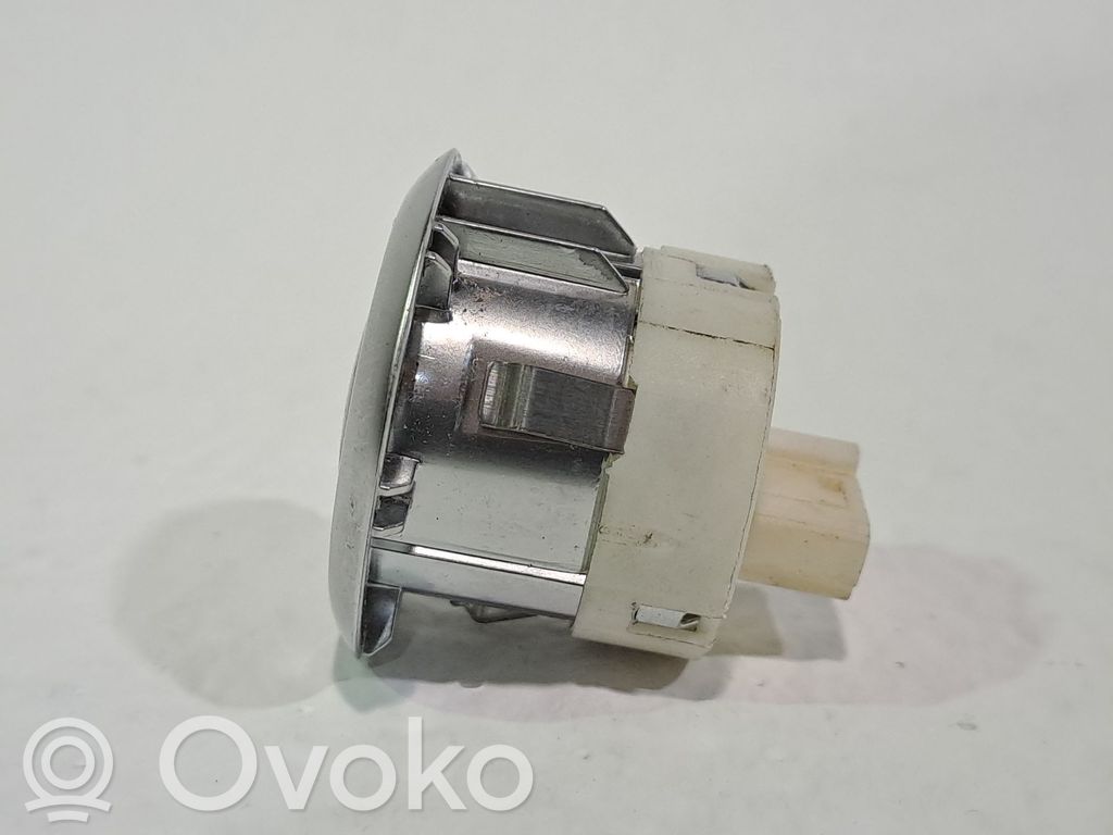 Otros interruptores/perillas/selectores   LR014015