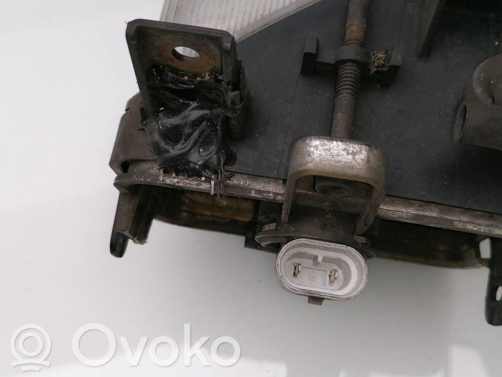Chevrolet Omega B Etusumuvalo 