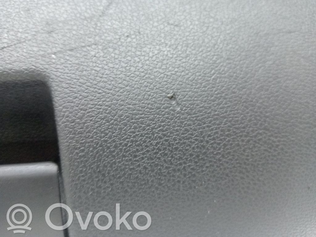Daiktadėžė   8226VY