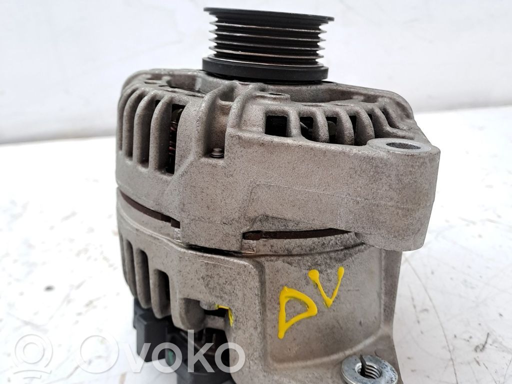 Opel Corsa D Generatore/alternatore 