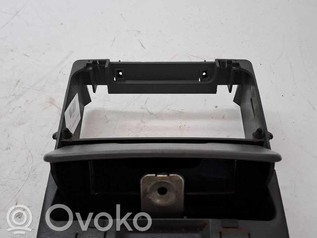 Mercedes-Benz ML W163 Aschenbecher