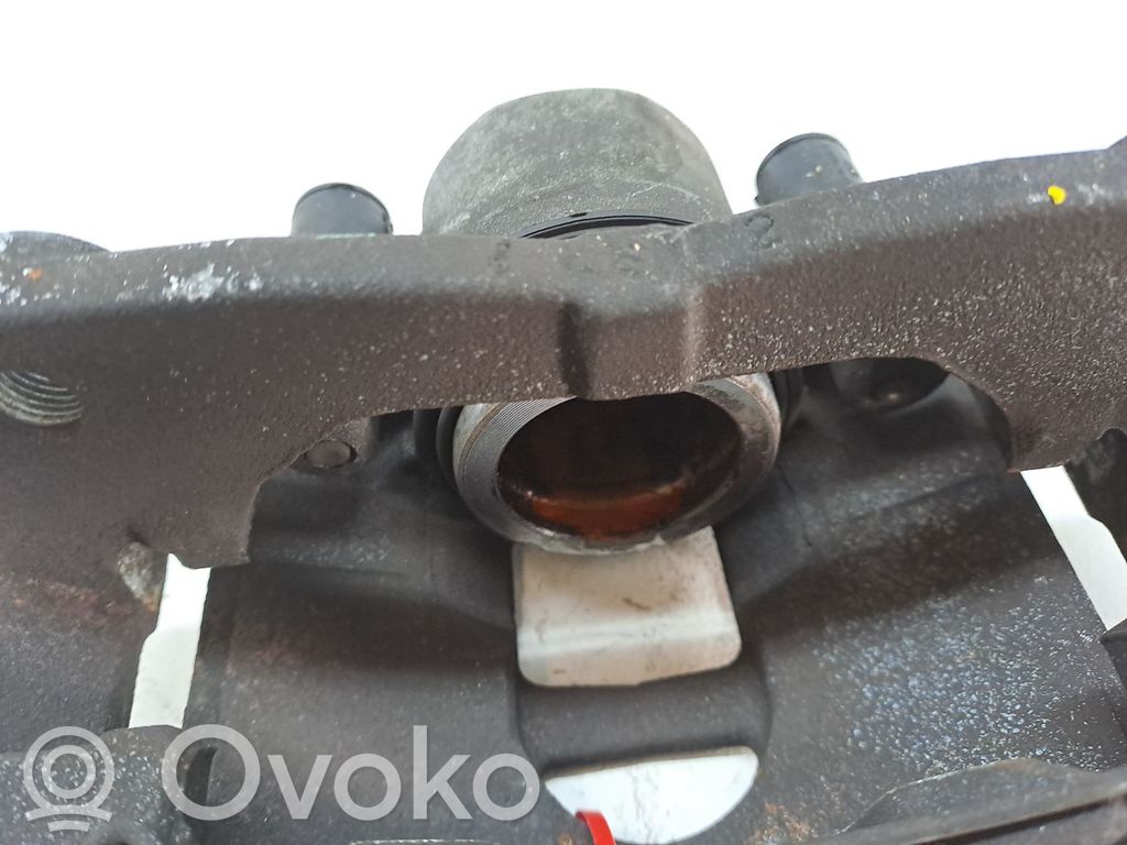 Toyota Yaris Etrier frână față