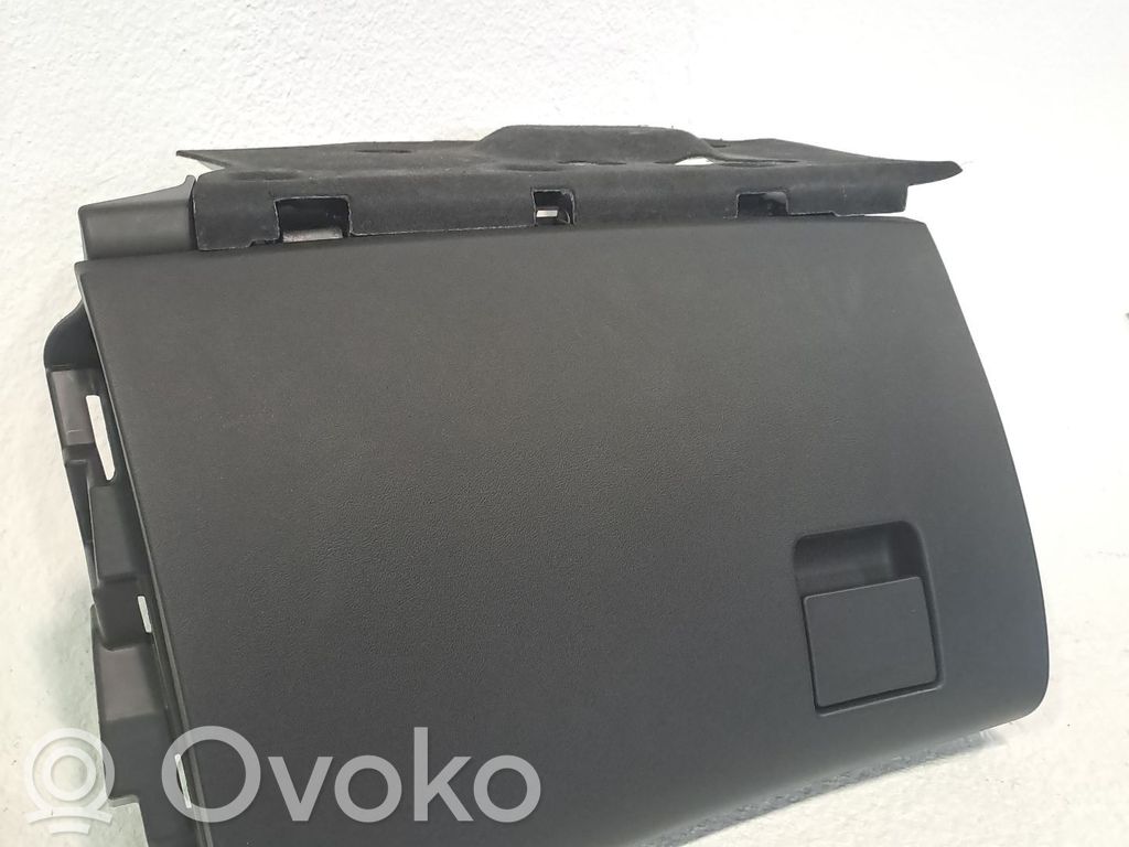 Glove box   13294094
