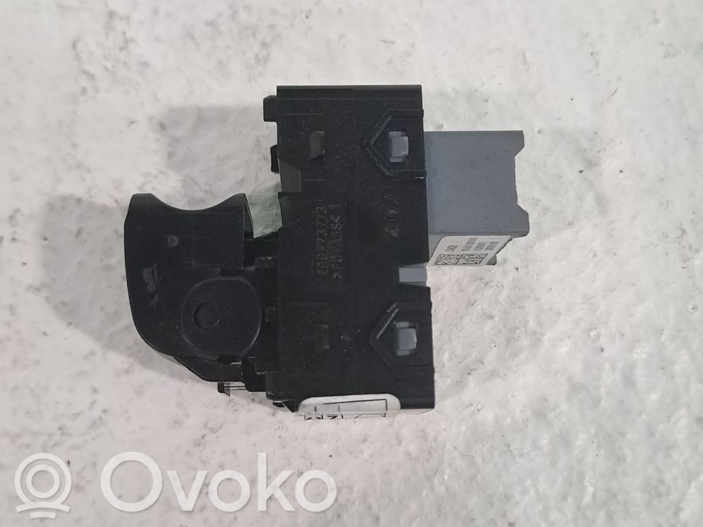 Interruptor del elevalunas eléctrico   93581Q00004X