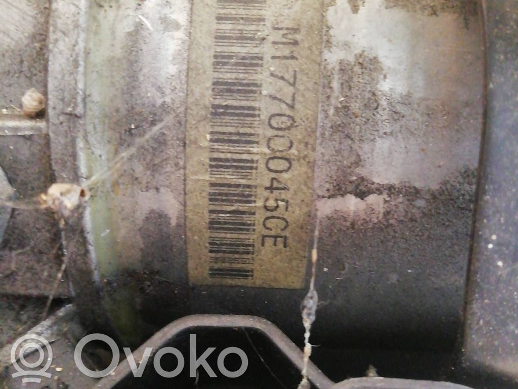 Ohjaustehostimen pumppu   M17700045CE