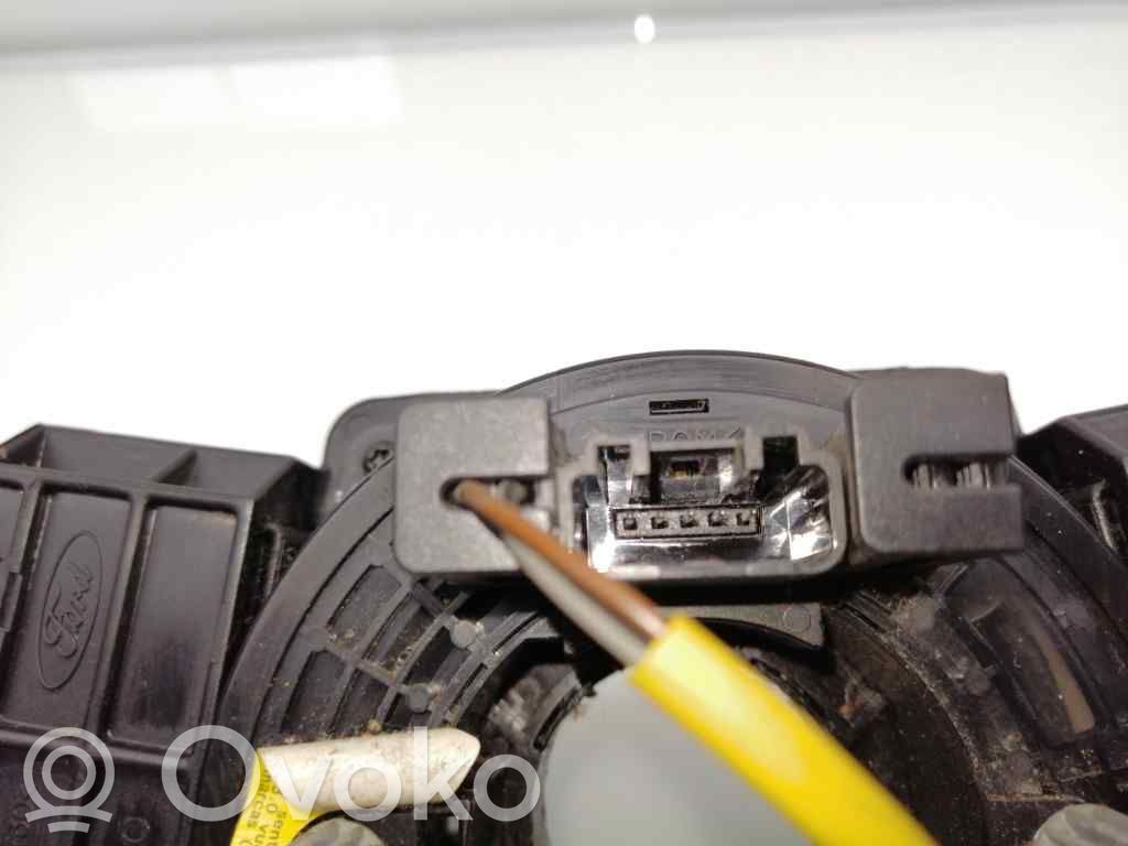 Boutons / interrupteurs volant   4M5114A664AB,3M5T6475AE,4M5T13N064EH