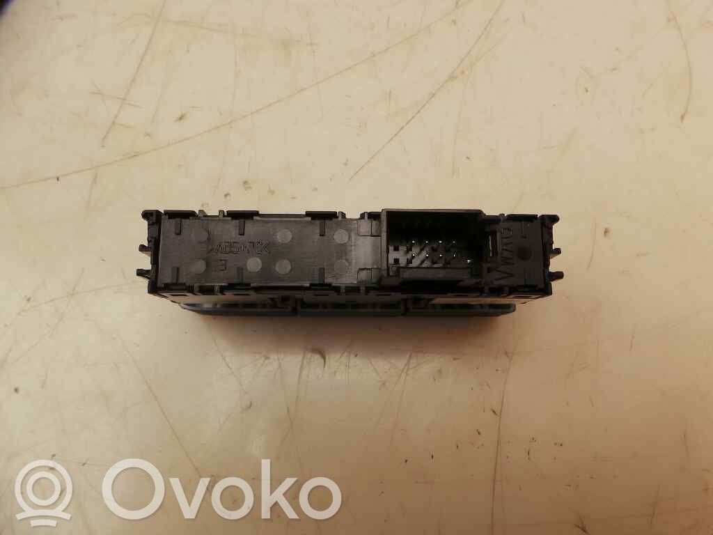 Seat Ibiza IV (6J,6P) Boutons / interrupteurs volant