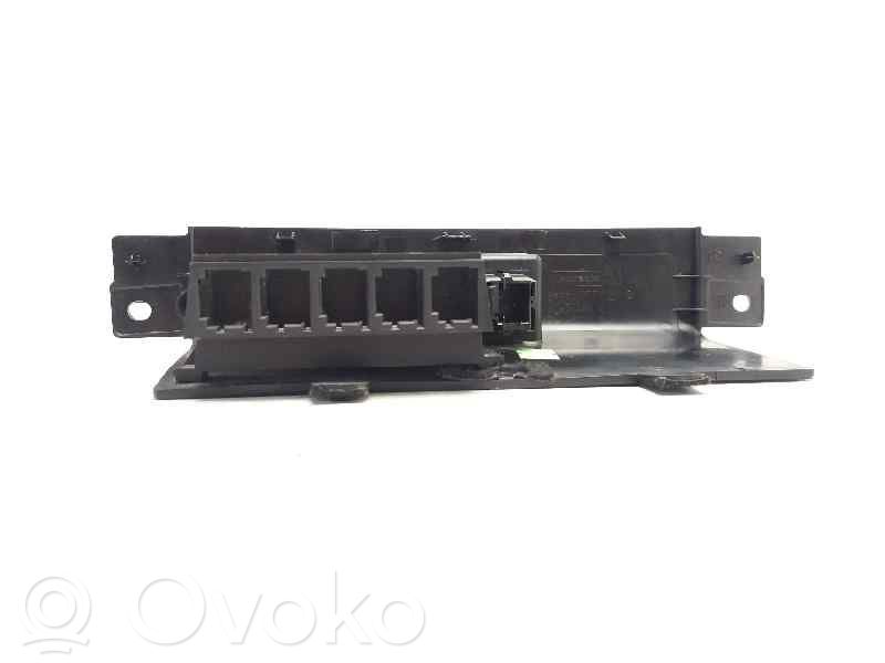 Boutons / interrupteurs volant   FR56713502INDG,PEMD20,PEMD20