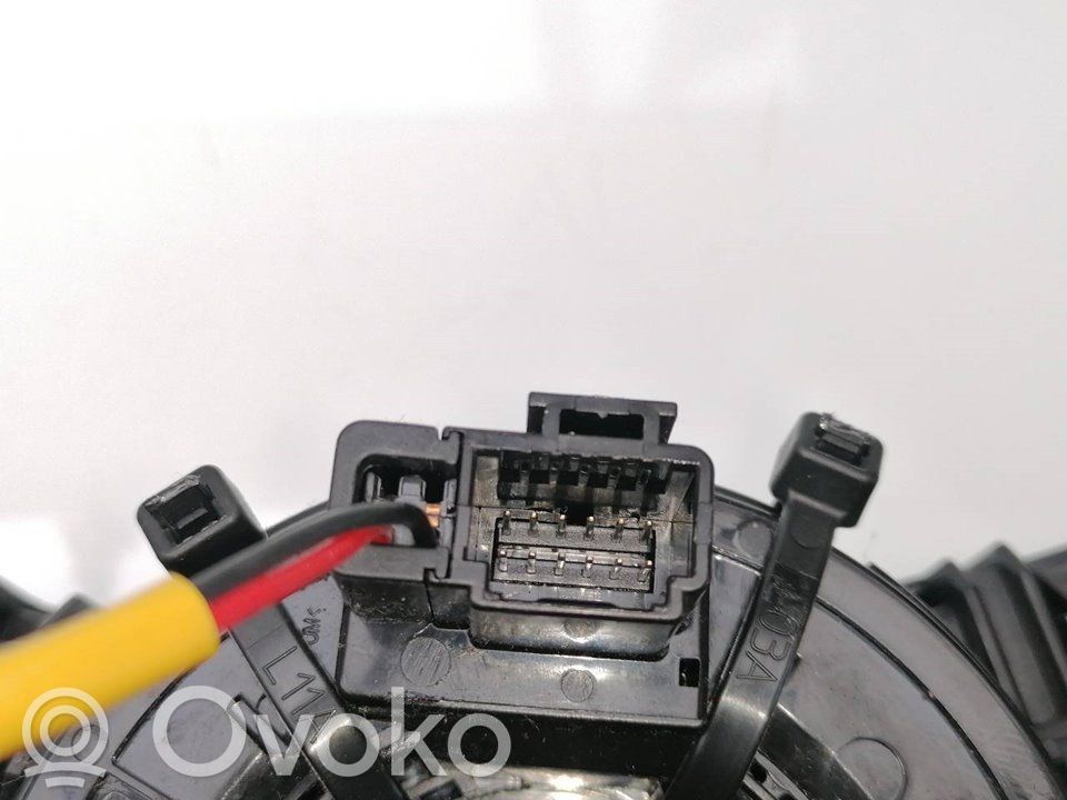 KIA Ceed Steering wheel buttons/switches 