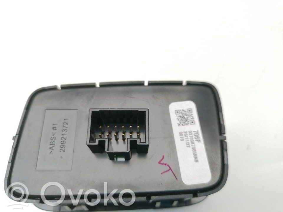 Boutons / interrupteurs volant   93700K7060NNB