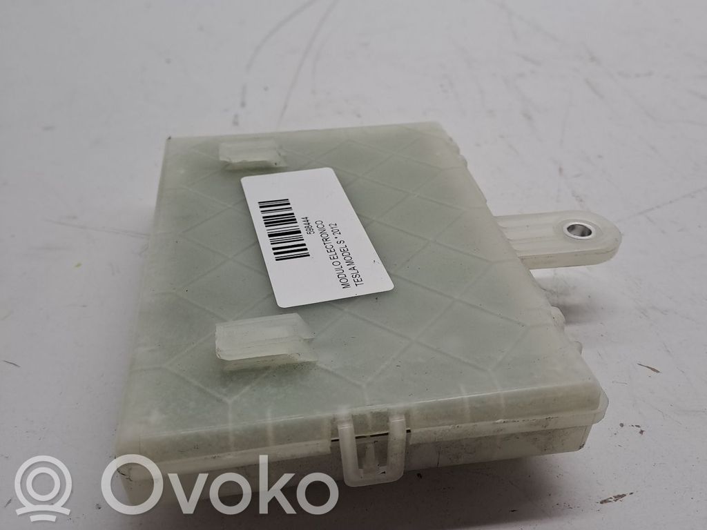 Unidad de control/módulo de carrocería central   109275582B,P109275582B