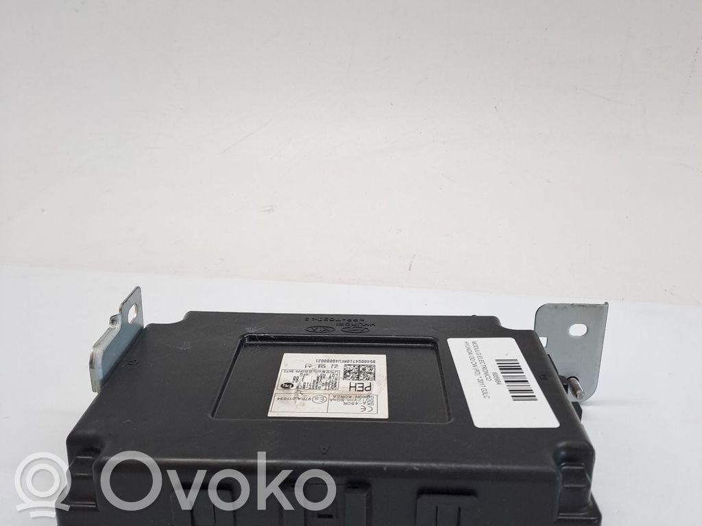 Hyundai i30 Modul de control caroserie central 