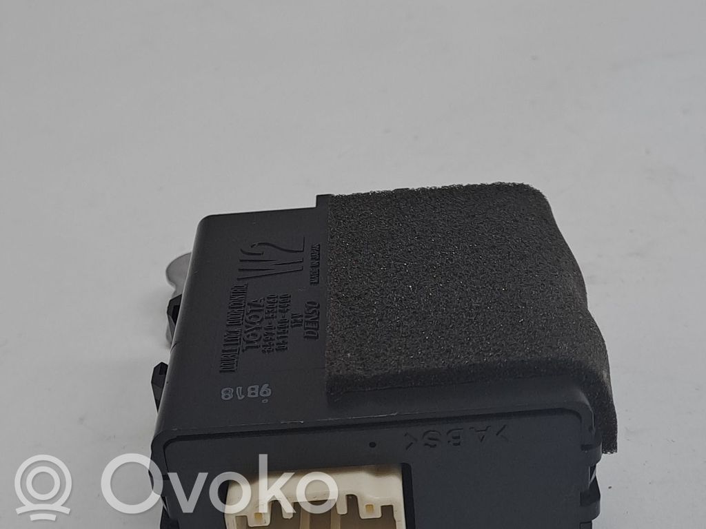 Lexus IS 200-300 Modul de control caroserie central 