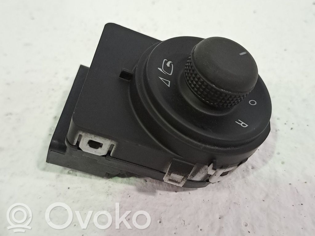 Opel Astra J Comutator oglinzi laterale 