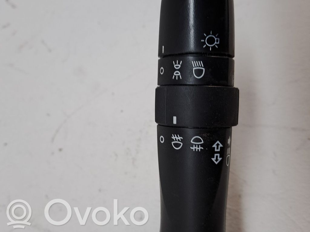 Toyota Yaris Boutons / interrupteurs volant 