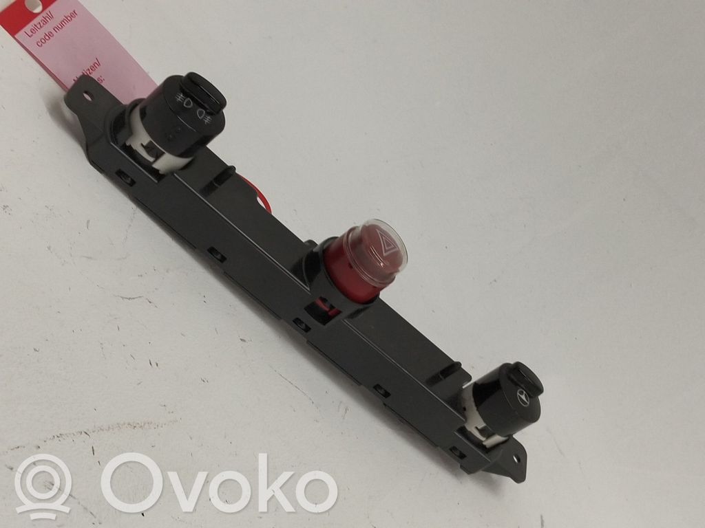 Boutons / interrupteurs volant   735451108