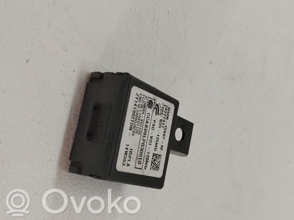 Unidad de control/módulo de carrocería central   LR020114,AH4N15607AE