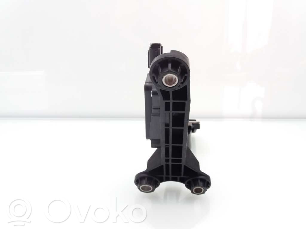 Gaspedal   32700G4210