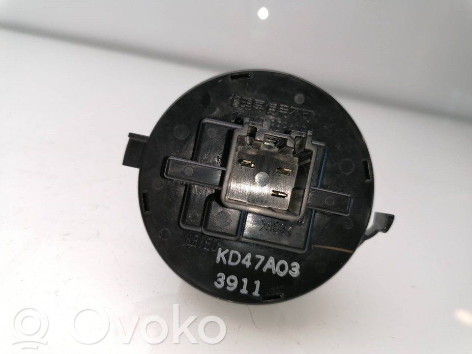 Lämpöpuhaltimen moottorin vastus   KD4761B15
