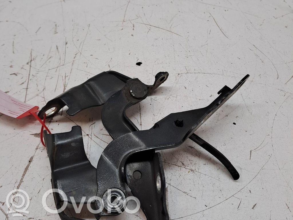 Toyota Corolla E120 E130 Apakšējais rullīša virzītājs / apakšējā eņģe 