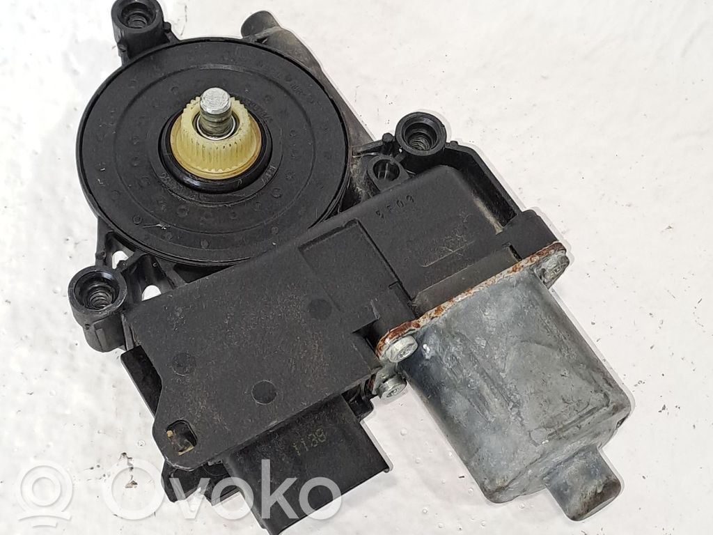 Peugeot 308 SW  Silnik regulatora szyby drzwi przednich 