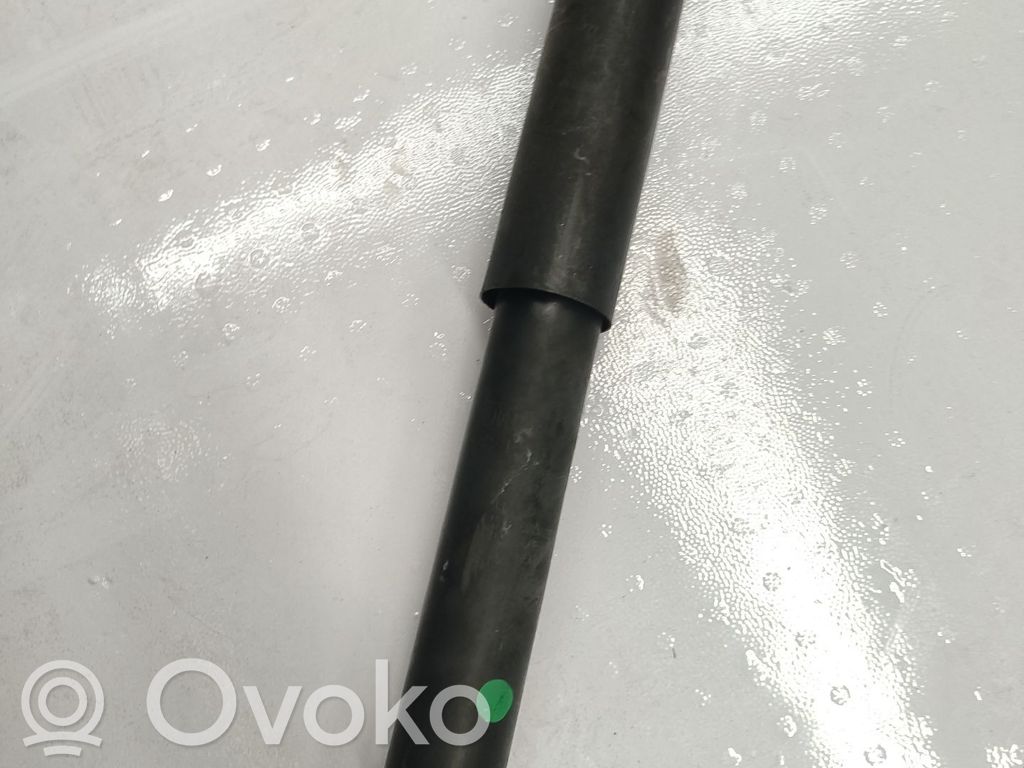 Takaiskunvaimennin   E6210JD02A