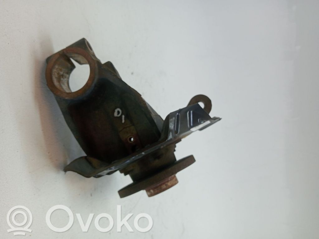 Achsschenkel vorne   31216757497