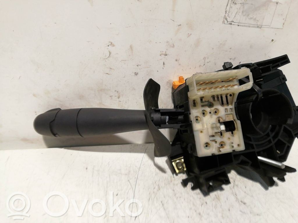 Renault Clio II Commodo d'essuie-glace