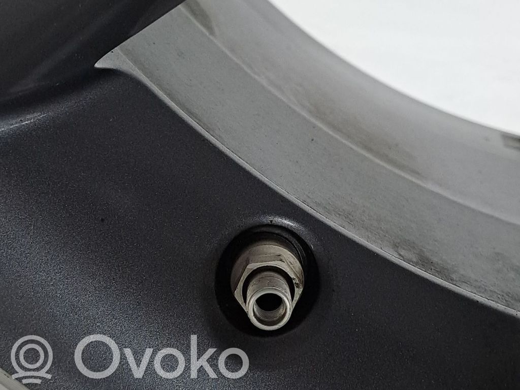Lexus IS 200-300 R24-kevytmetallivanne 