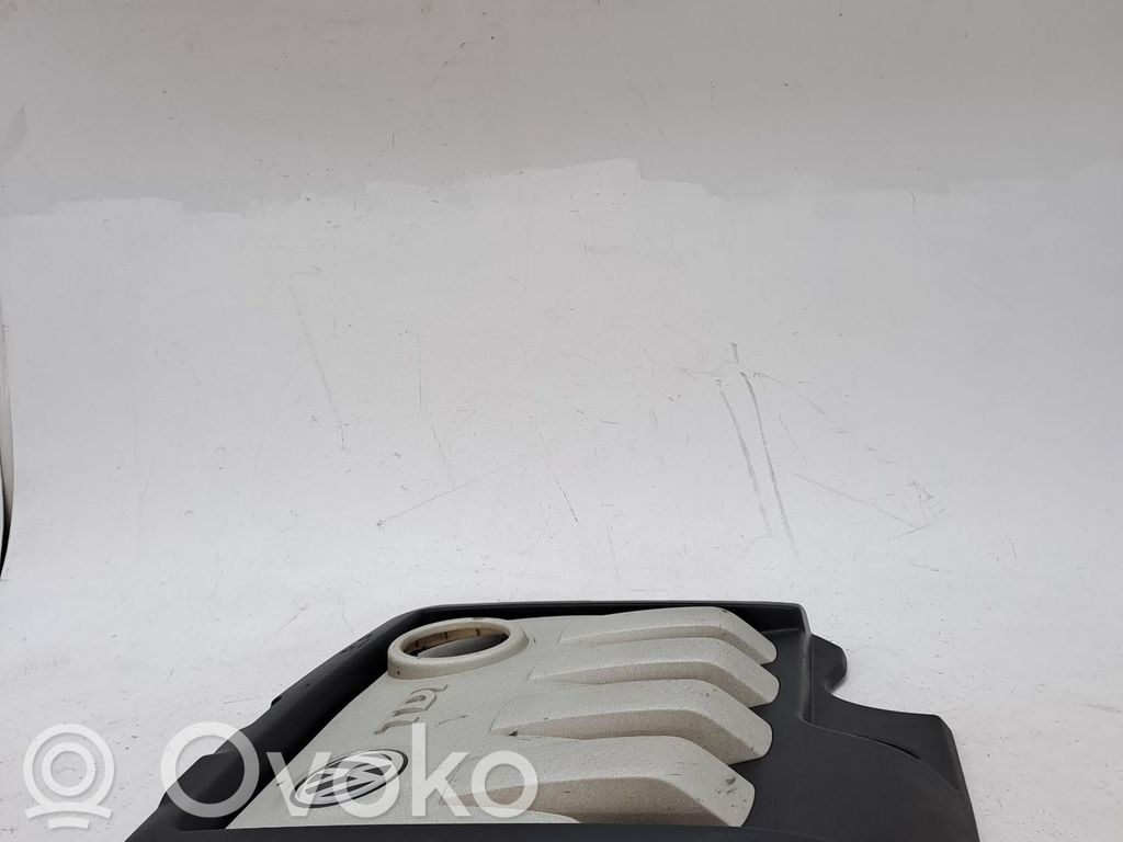Volkswagen Golf V Couvercle cache moteur