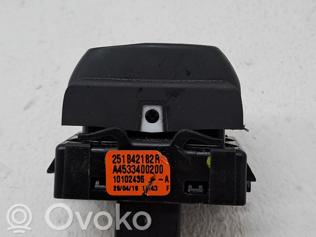 Unidad de control/módulo de carrocería central   A4533400200