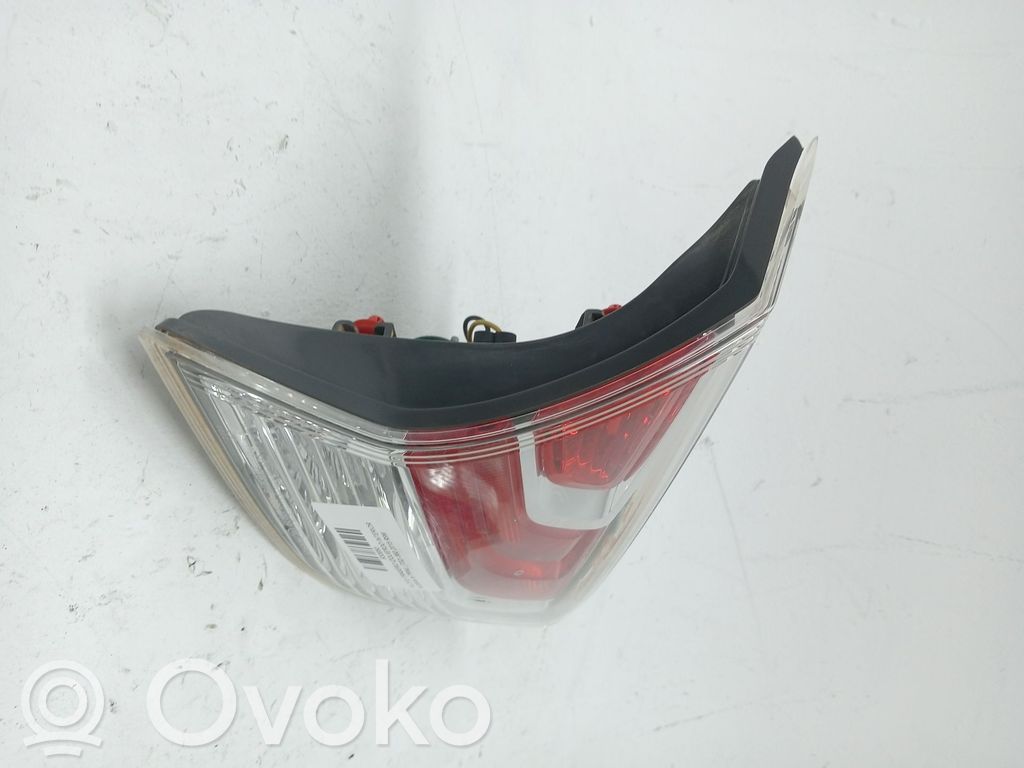Nissan X-Trail T32 Lampada fanale posteriore