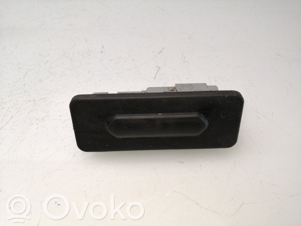 Tailgate trunk handle   906069264R,A4539050501