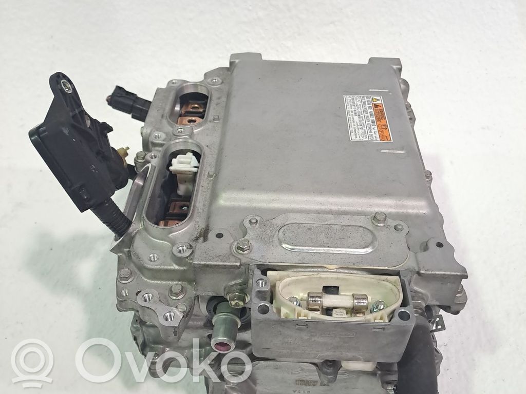 Lexus IS 200-300 Motor del limpiaparabrisas trasero 