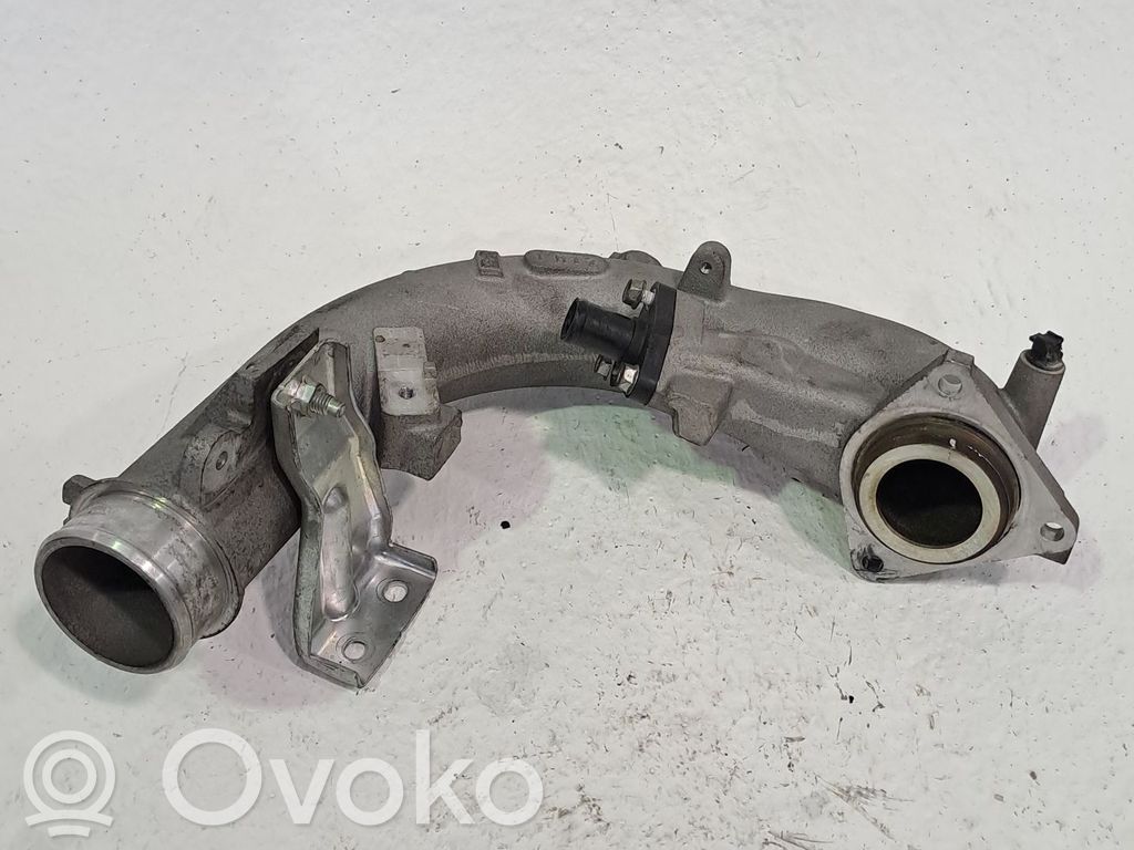 BMW 6 E63 E64 Turboahtimen ilmanoton letku 