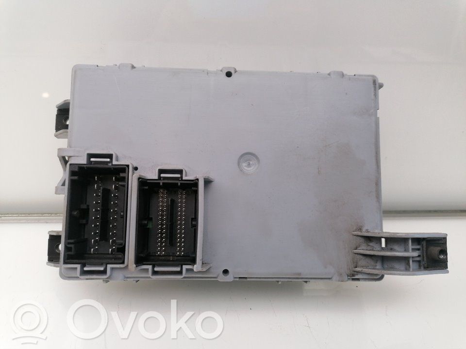 Fiat Doblo Korin keskiosan ohjainlaite 
