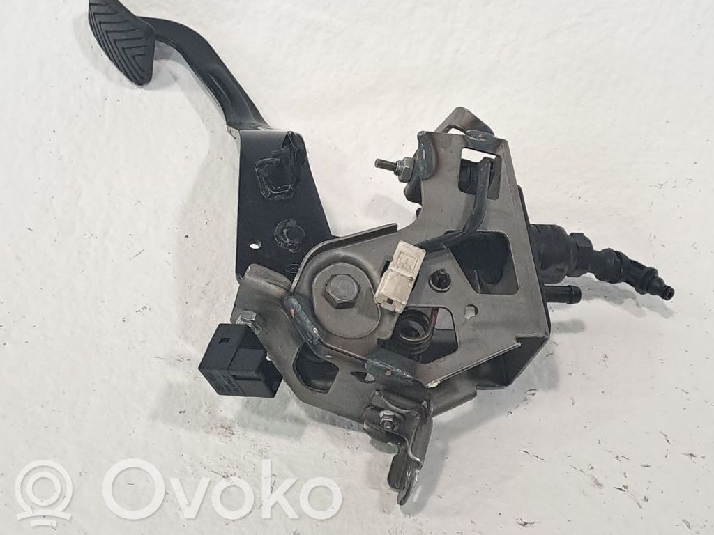 Pedal de embrague   32802A6400